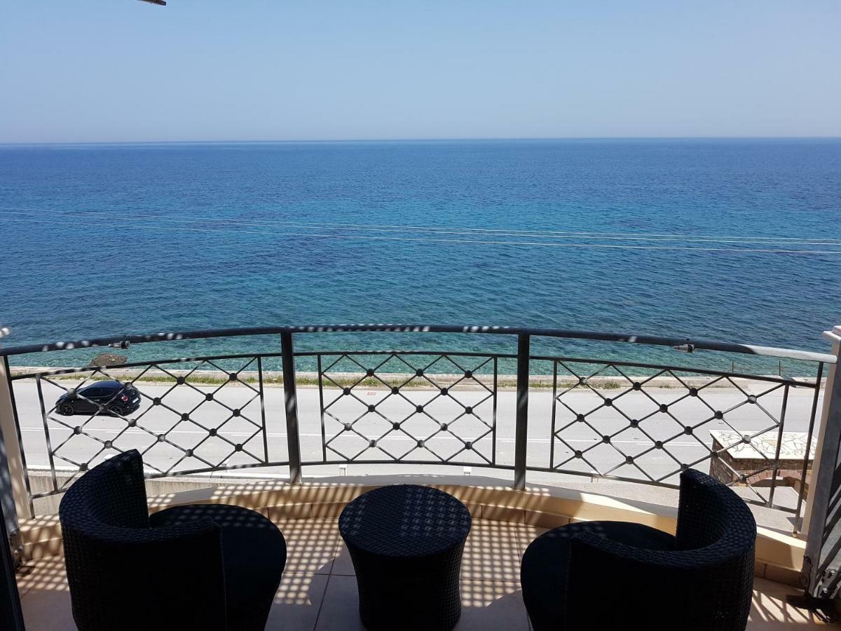 Villa Serafeim Kymi Exterior photo