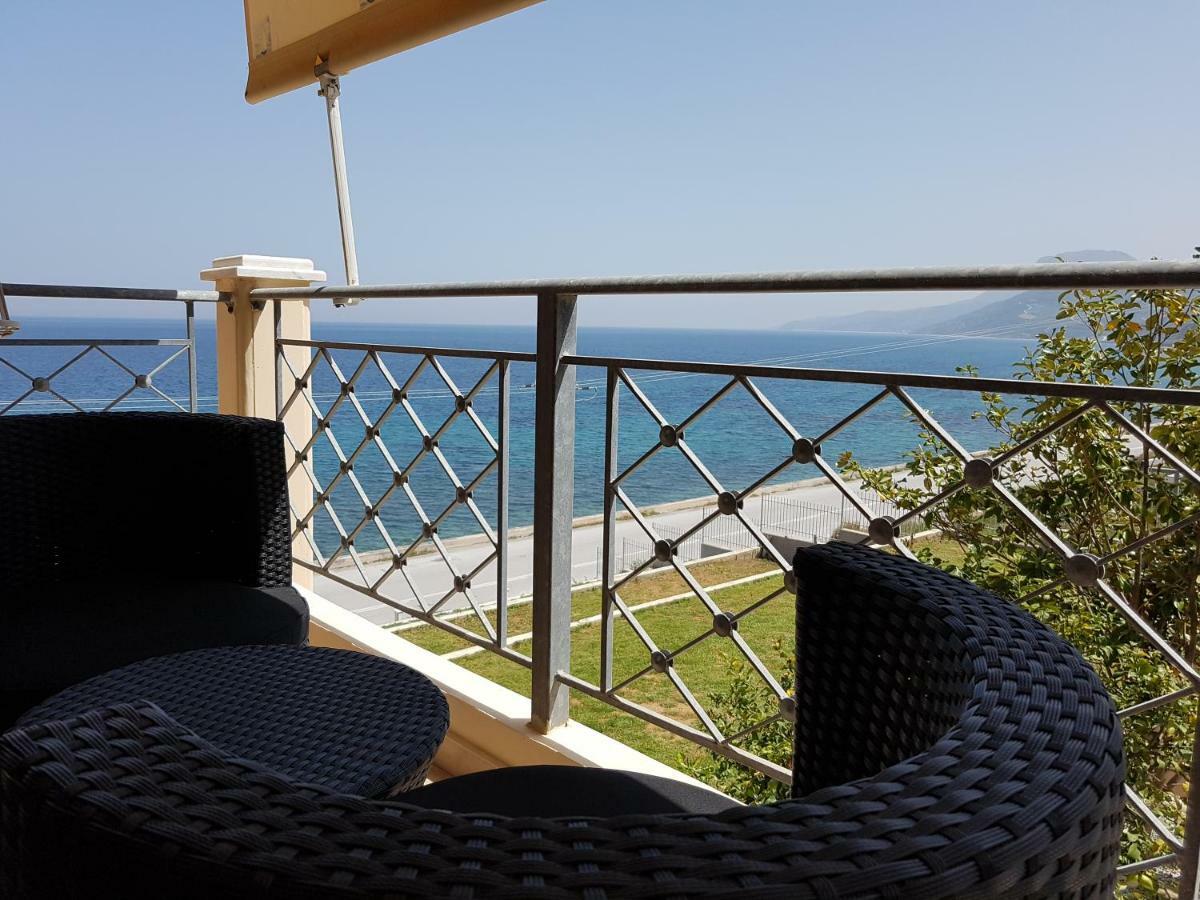 Villa Serafeim Kymi Exterior photo